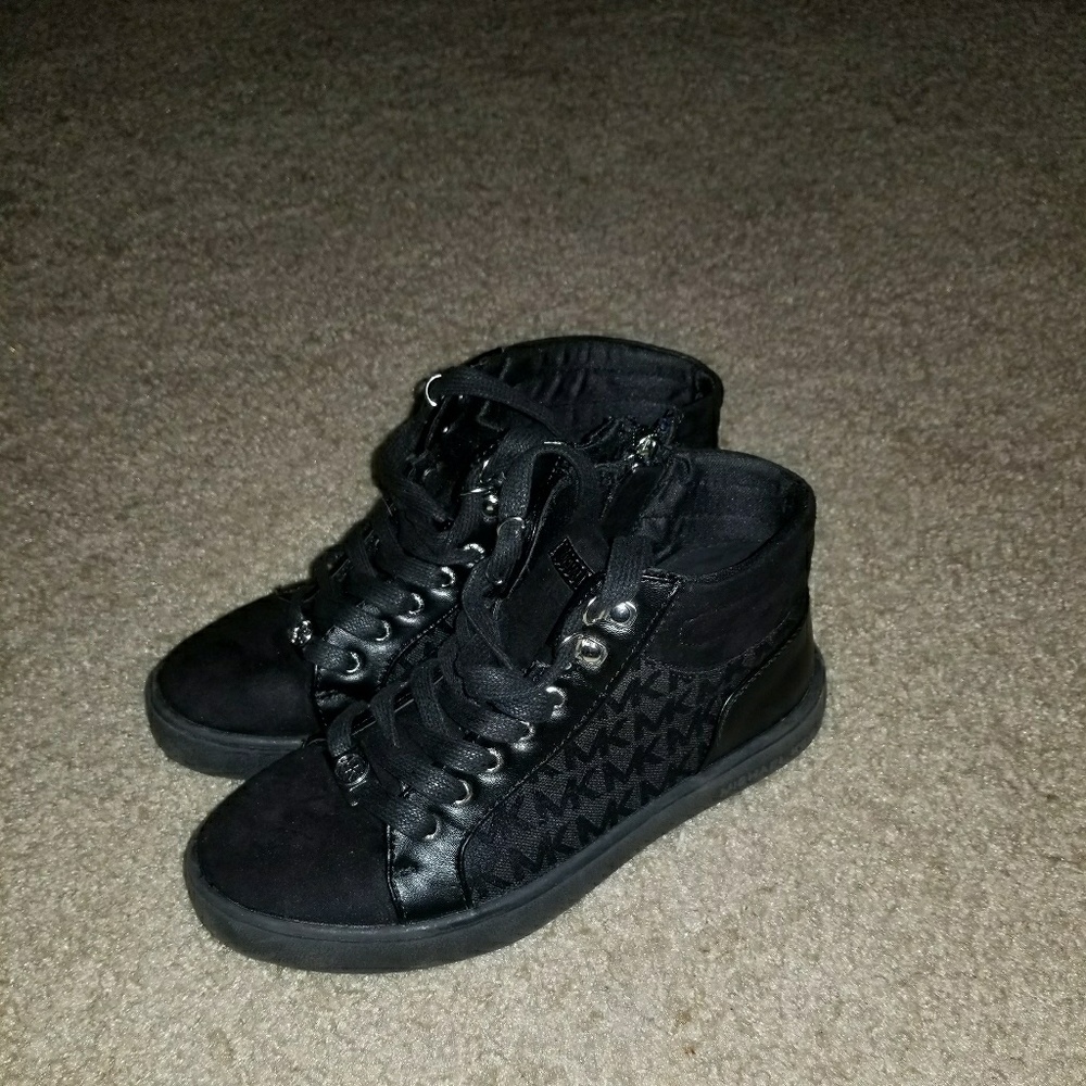 Micheal Kors Girls Sneakers